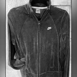 Nike Velour Track Jacket Dark Gray🖤 Y2K Stvle Girl’s Youth Medium (8-10)